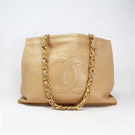 chanel pouch large|chanel pouch with chain.